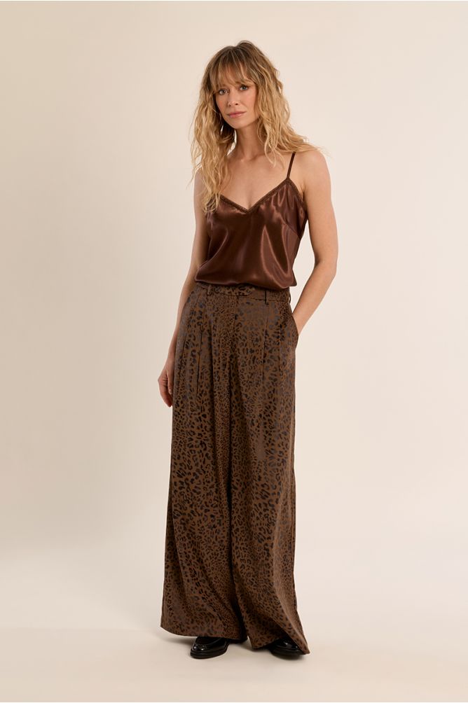 Pleated trousers, leopard print