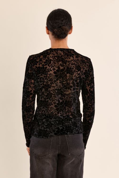 Top en semi-transparence col montant