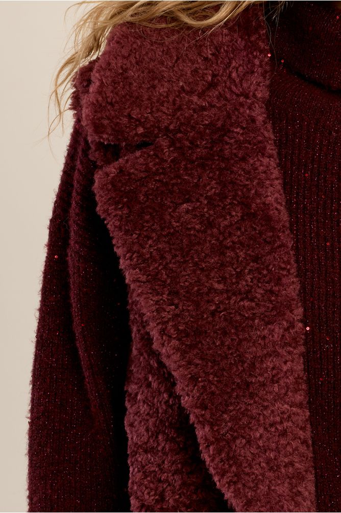 Fur-effect vest
