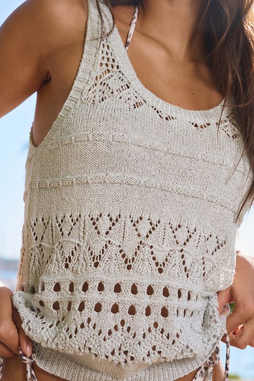 Top en crochet ajouré