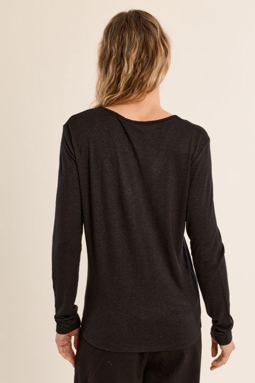 V-neck long-sleeved top