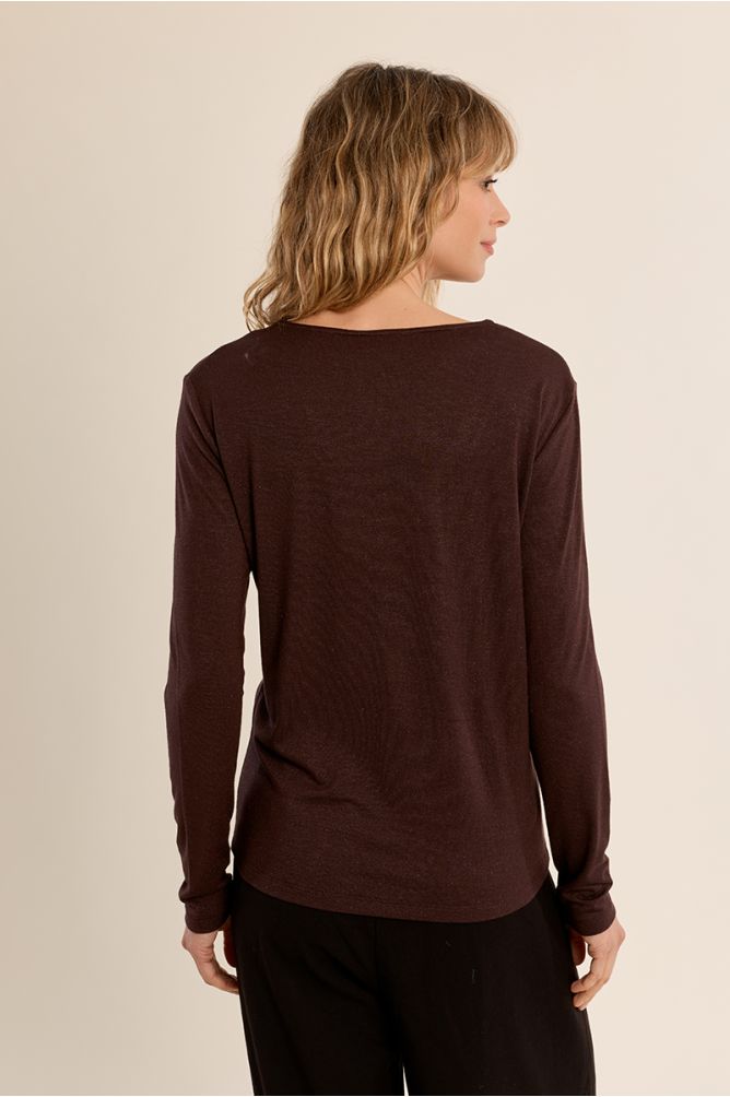 V-neck long-sleeved top
