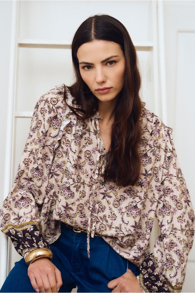 Blusa de manga larga con lazada y estampado