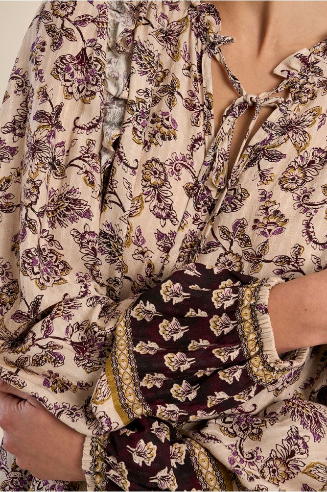 Blusa stile boho con colletto da annodare - Molly Bracken
