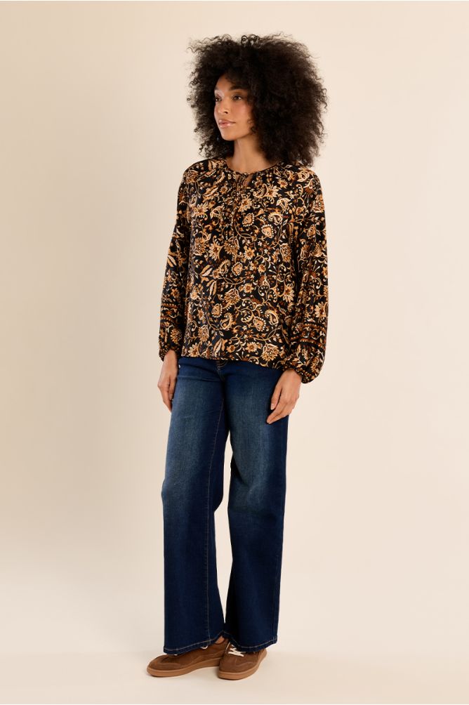 Bohemian print blouse to tie