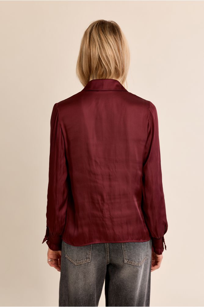 Satin crop shirt