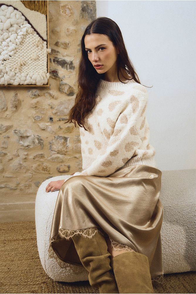 Satin skirt with lace finish
