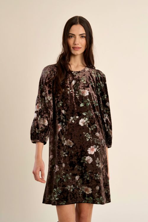 Vestido corto aterciopelado con estampado