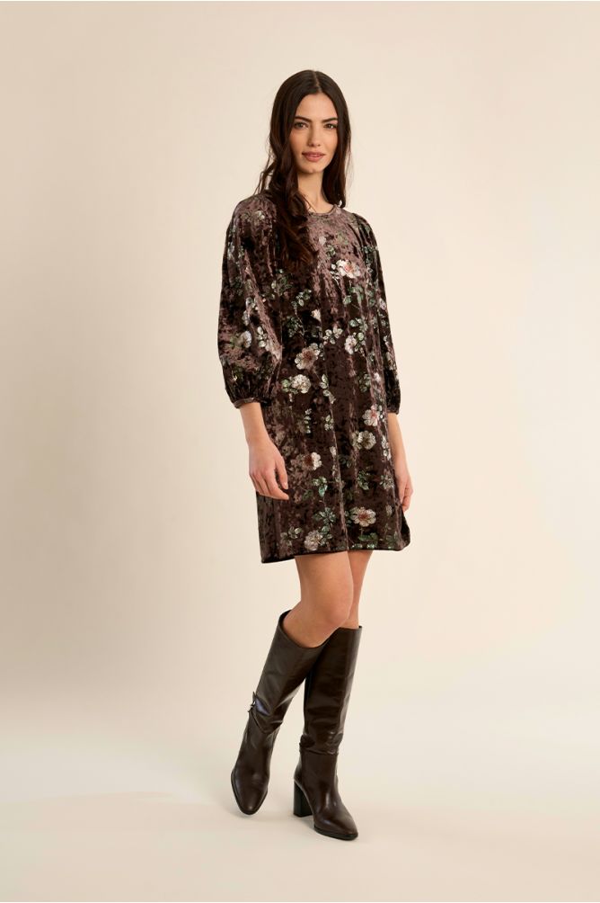 Velvet dress with balloon sleeves