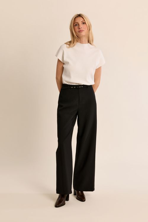 Pantalon jambes larges avec ceinture