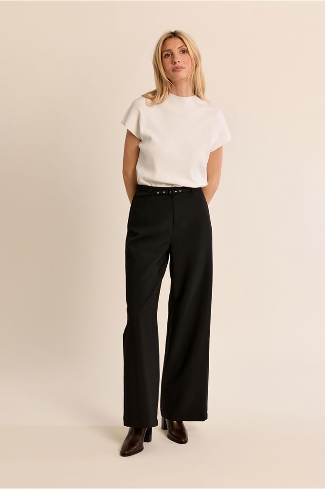 Pantalon jambes larges avec ceinture