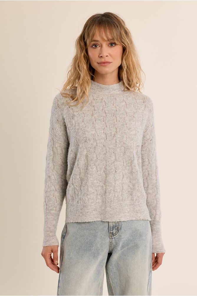 Pull en maille ajourée, col montant