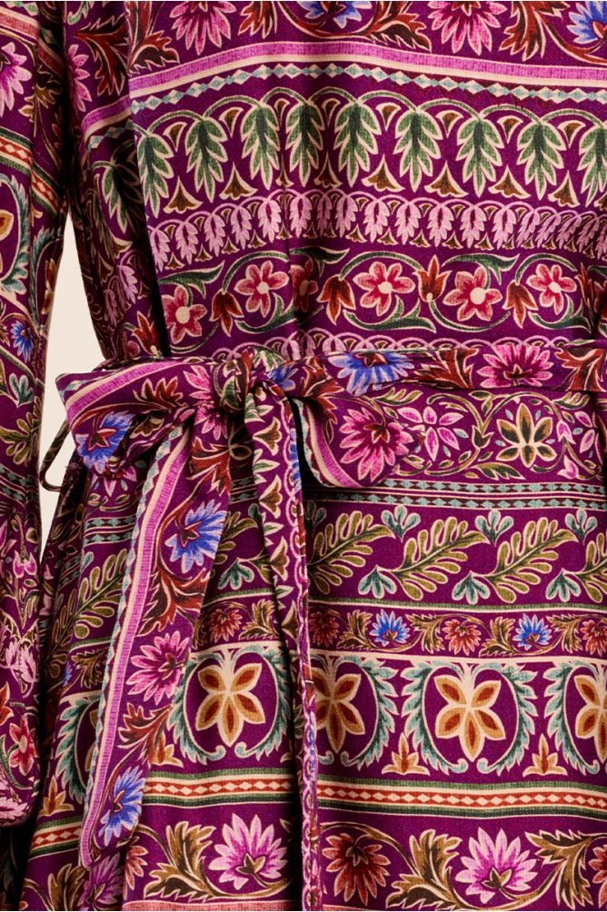 Vestido de manga larga con estampado y lazada