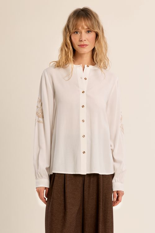 Camisa de manga larga detalle bordado