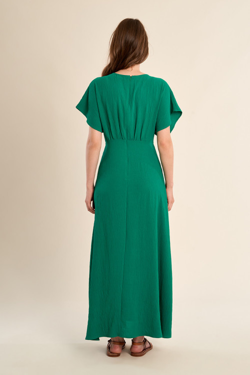 Robe longue, col V