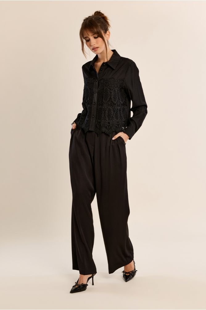 Chemise courte brodée