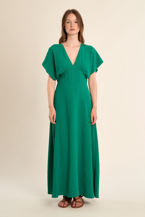 Long dress, V-neck