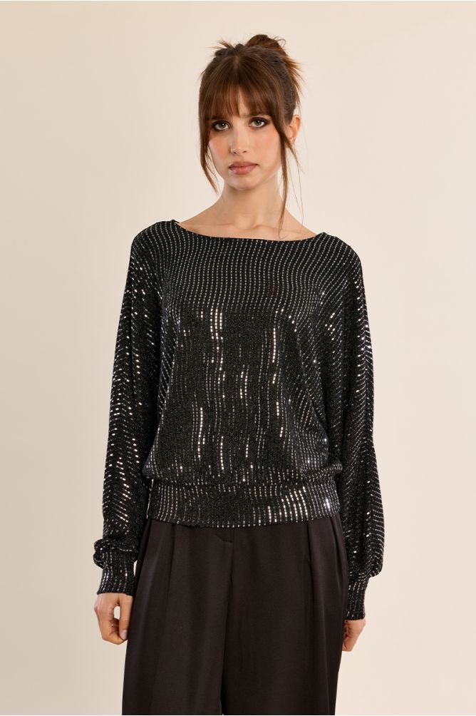 Long-sleeved top with rhinestones