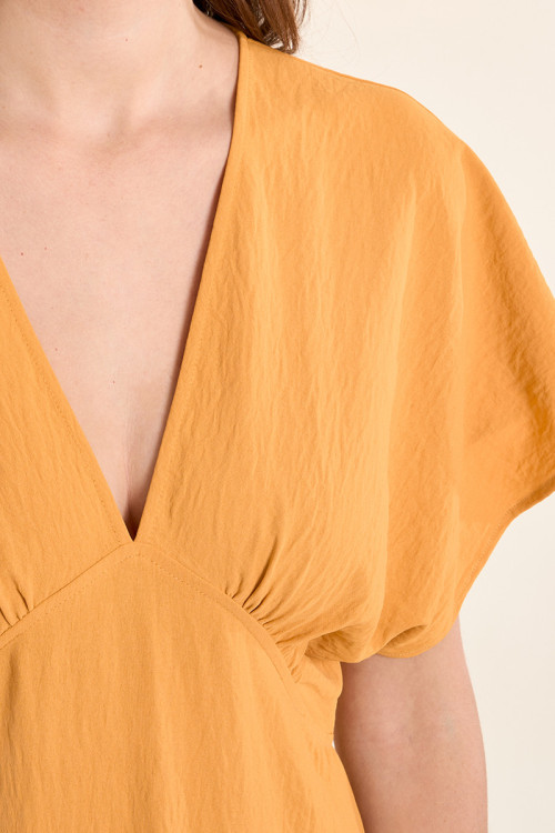 Long dress, V-neck