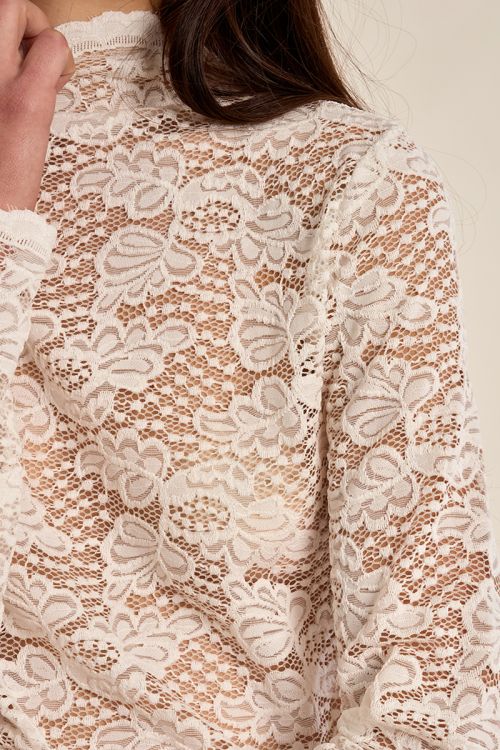 Sous-pull en dentelle
