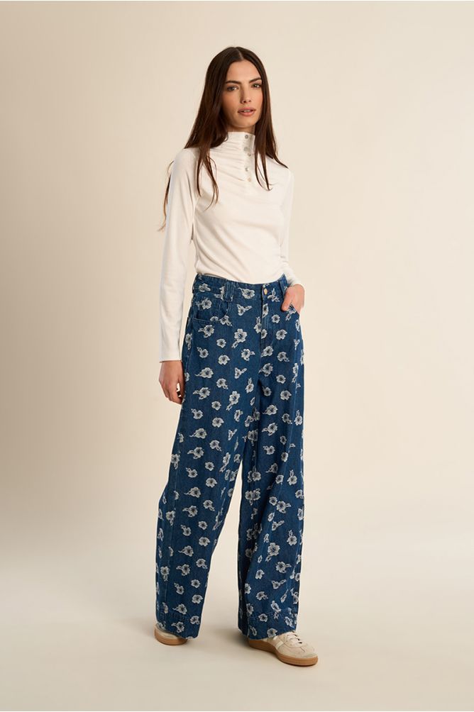 Pantalón vaquero con estampado