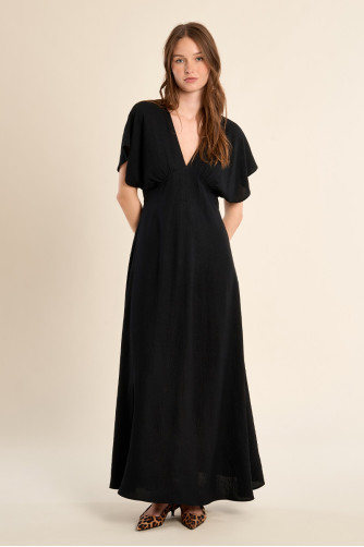 Robe longue, col V