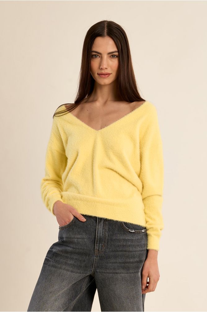 Pull duveteux, col V