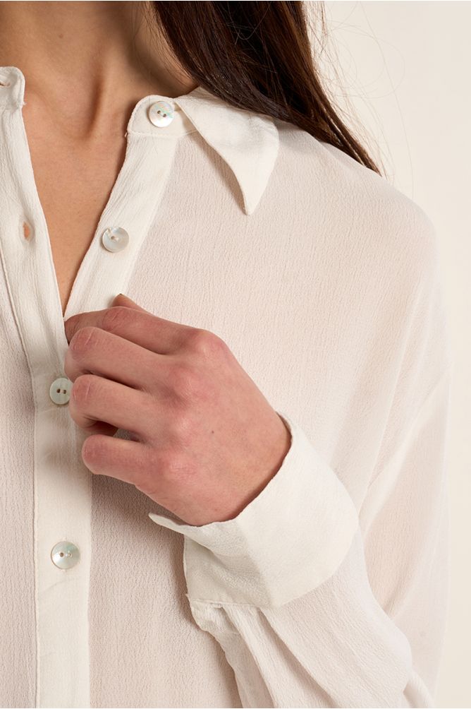 Chemise droite et fluide