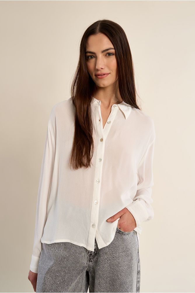 Chemise droite et fluide