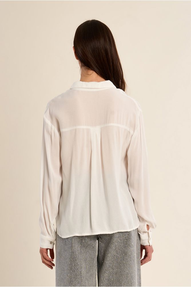 Chemise droite et fluide