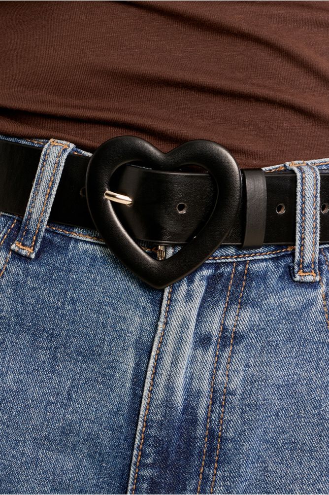 Ceinture avec boucle en cœur
