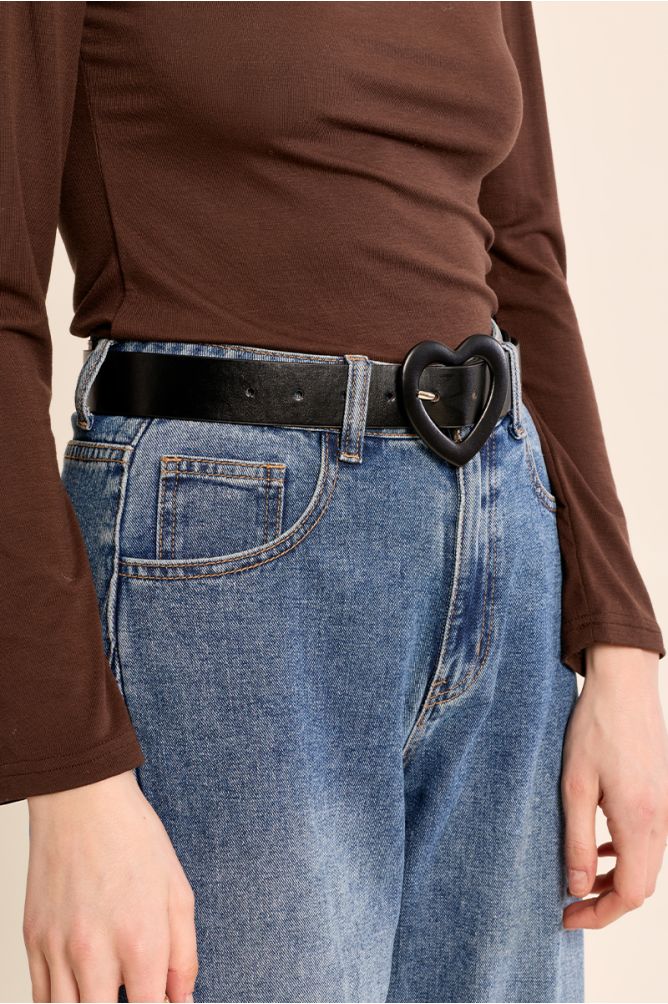 Ceinture avec boucle en cœur