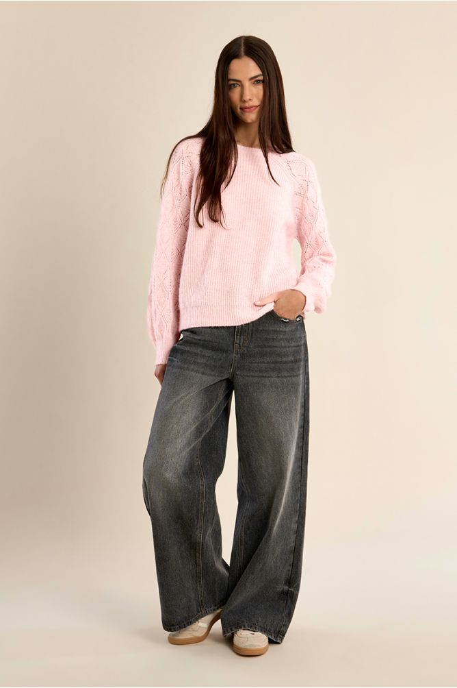 Pull en maille manches ajourées