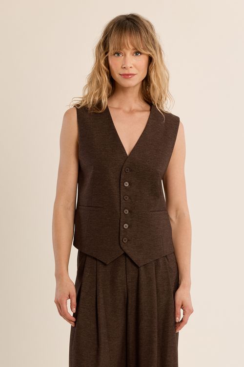 Sleeveless blazer with buttons