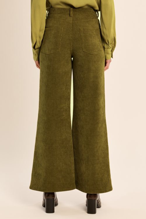 Pantalón largo acampanado