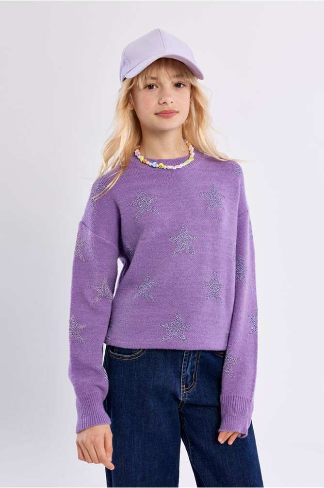 Knitted sweater with star patterns