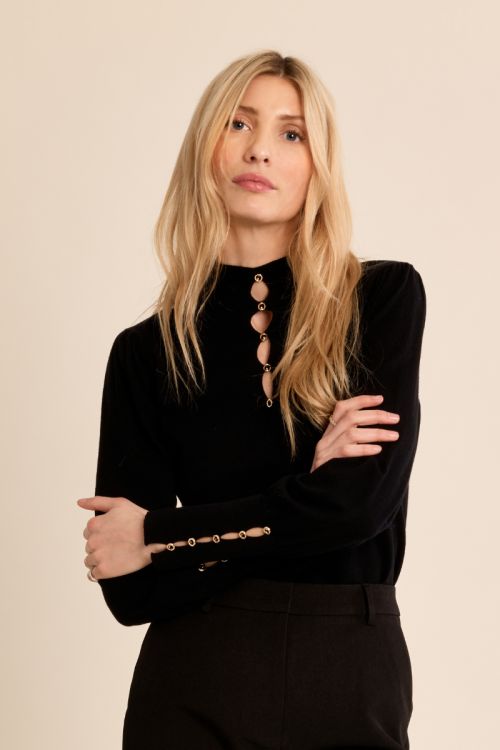Pull décolleté fantaisie