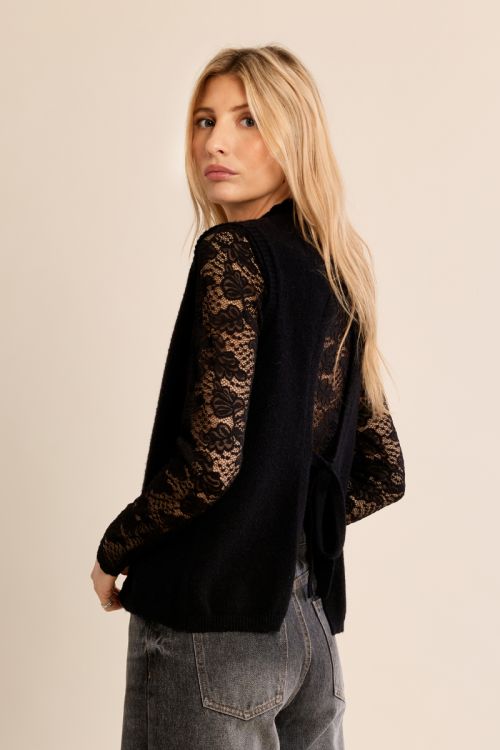 Lace undershirt