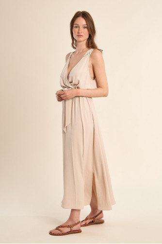 Maxi dress with openwork back