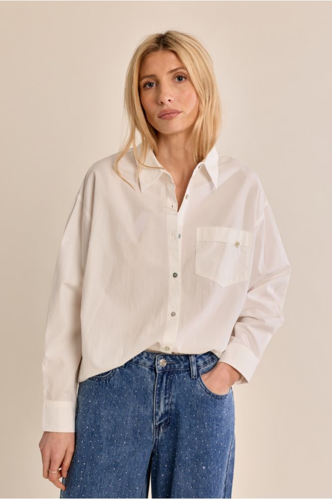 Chemise droite à trèfle brodé