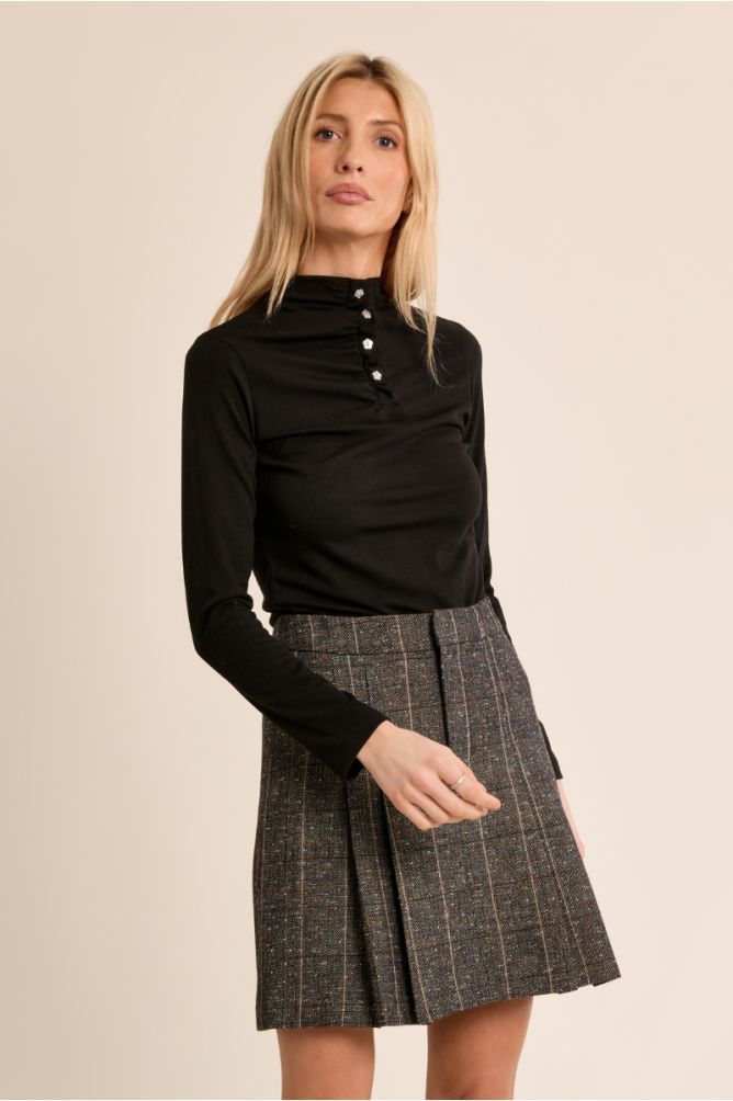 Short pleated wool skirt