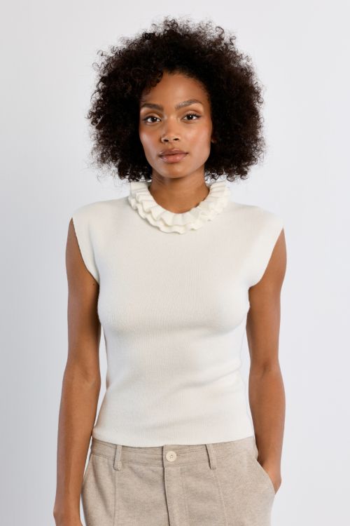 Short-sleeved knitted sweater, Victorian collar