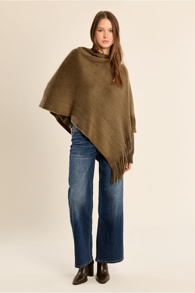 Poncho à franges, maille brossée