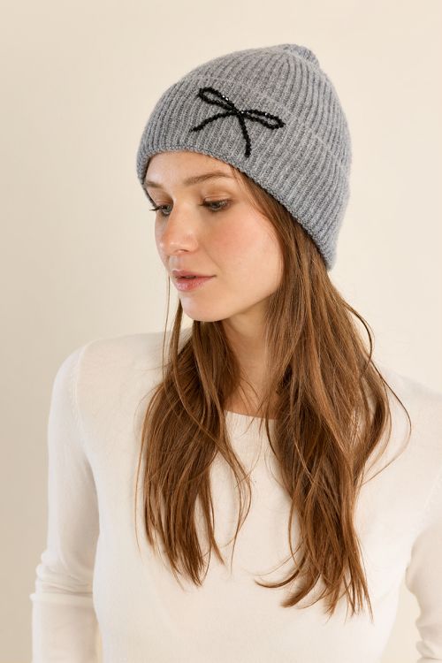 Gorro detalle lazo