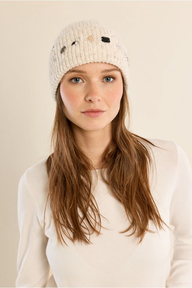 Knit hat, with rhinestones