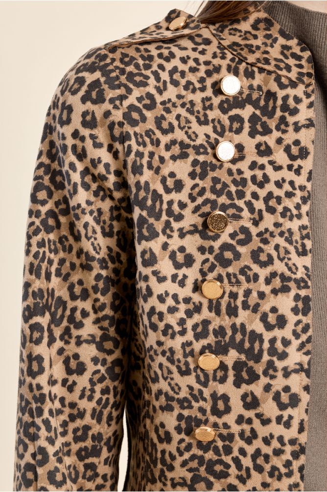Chaqueta militar con estampado