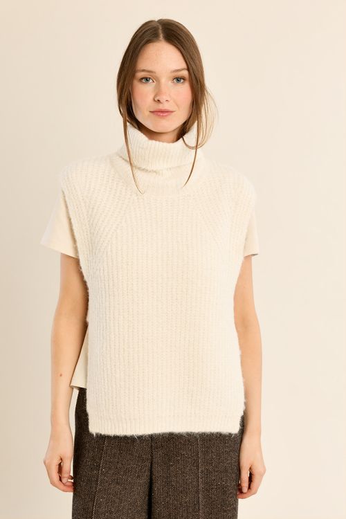 Knitted turtleneck sweater, sleeveless