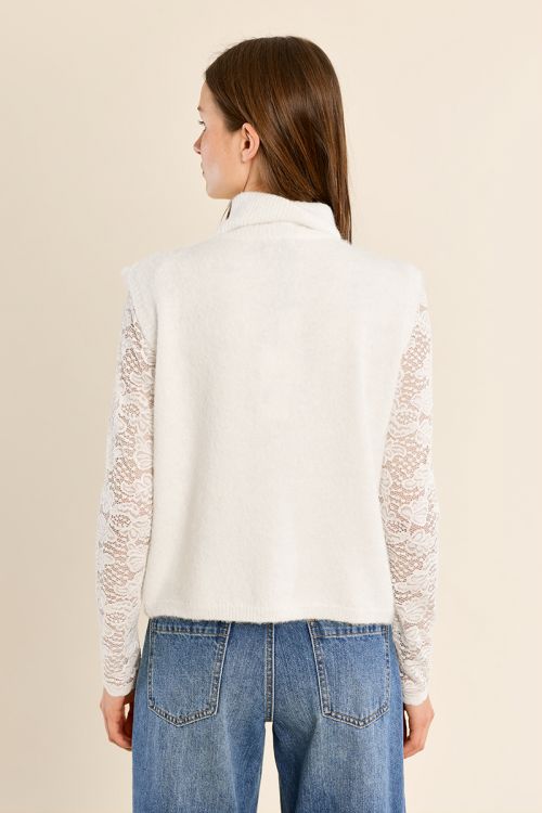 Pull sans manches, col roulé brodé