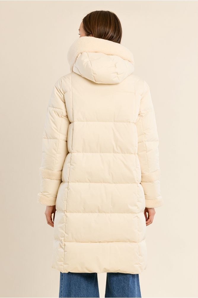 Veste à capuche matelassée
