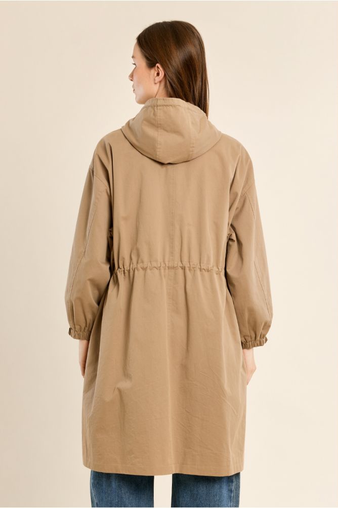 Gabardina de manga larga con capucha